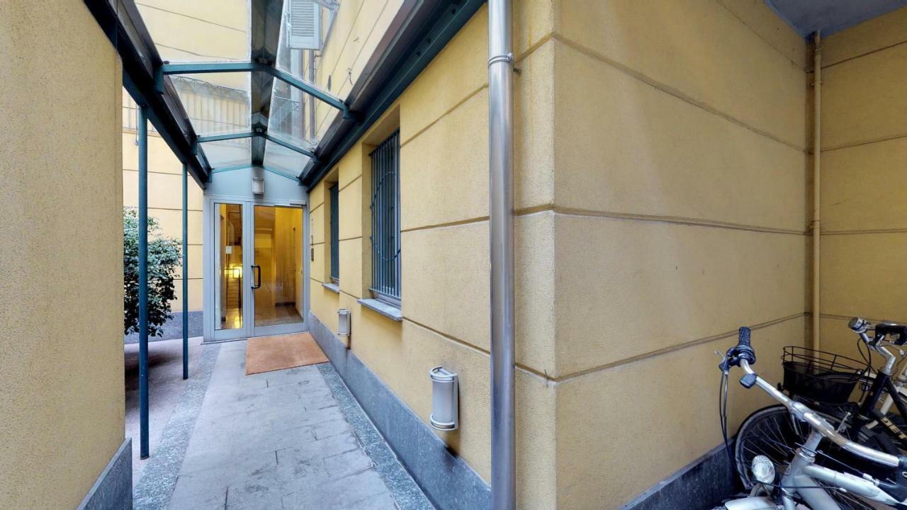 Design Apartment Near Duomo Square Milano Exteriör bild