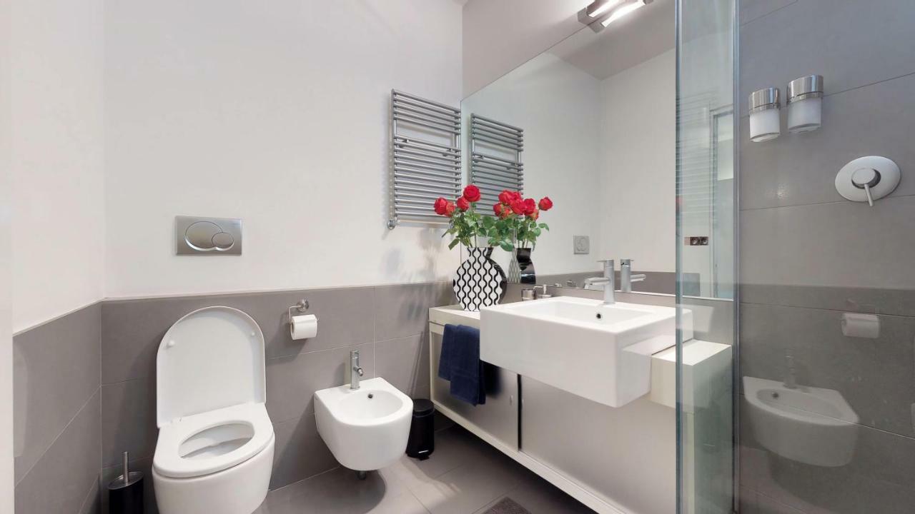 Design Apartment Near Duomo Square Milano Exteriör bild